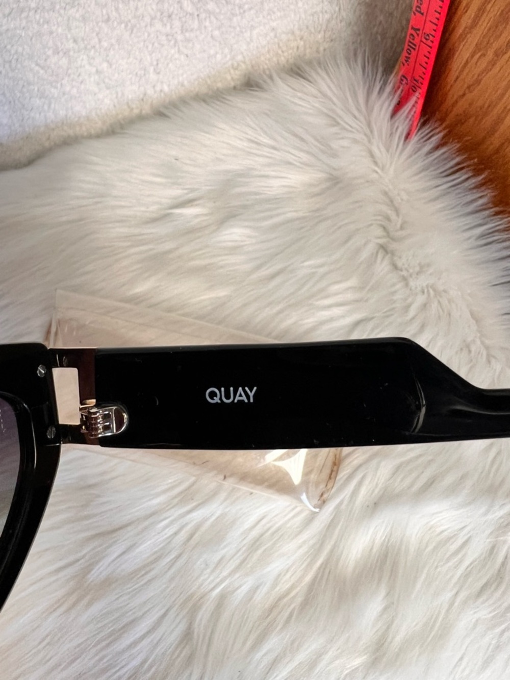 Quay Australia Black Cat-Eye Sunglasses with Gradient Lenses - Picture 4 of 7